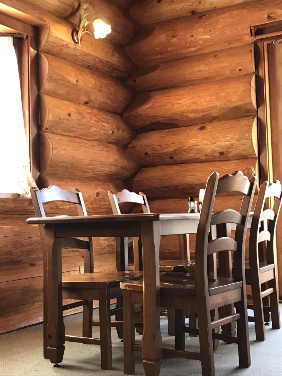 Log Hotel Kamloops Shinano  Exterior photo